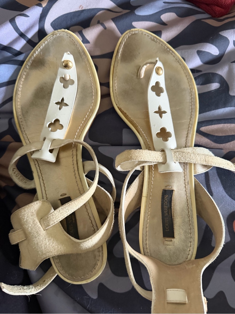 Louis Vuitton Cream and White Cutout T-Strap Sandals